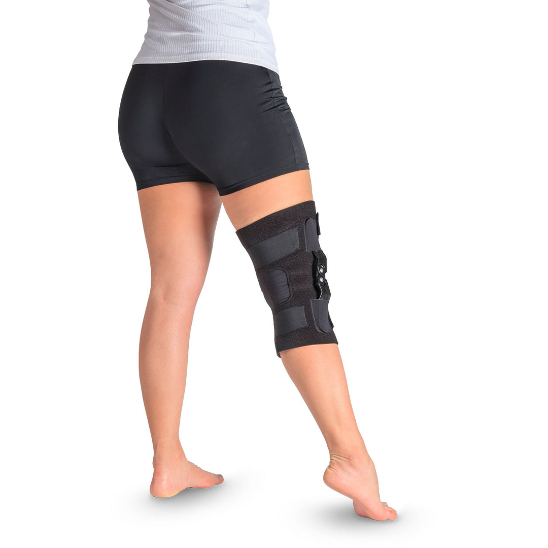 Knee Brace for Free Joint Mobility with Stabilizer