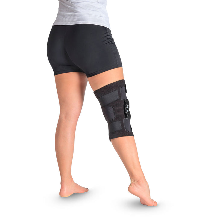 Knee Brace for Free Joint Mobility with Stabilizer